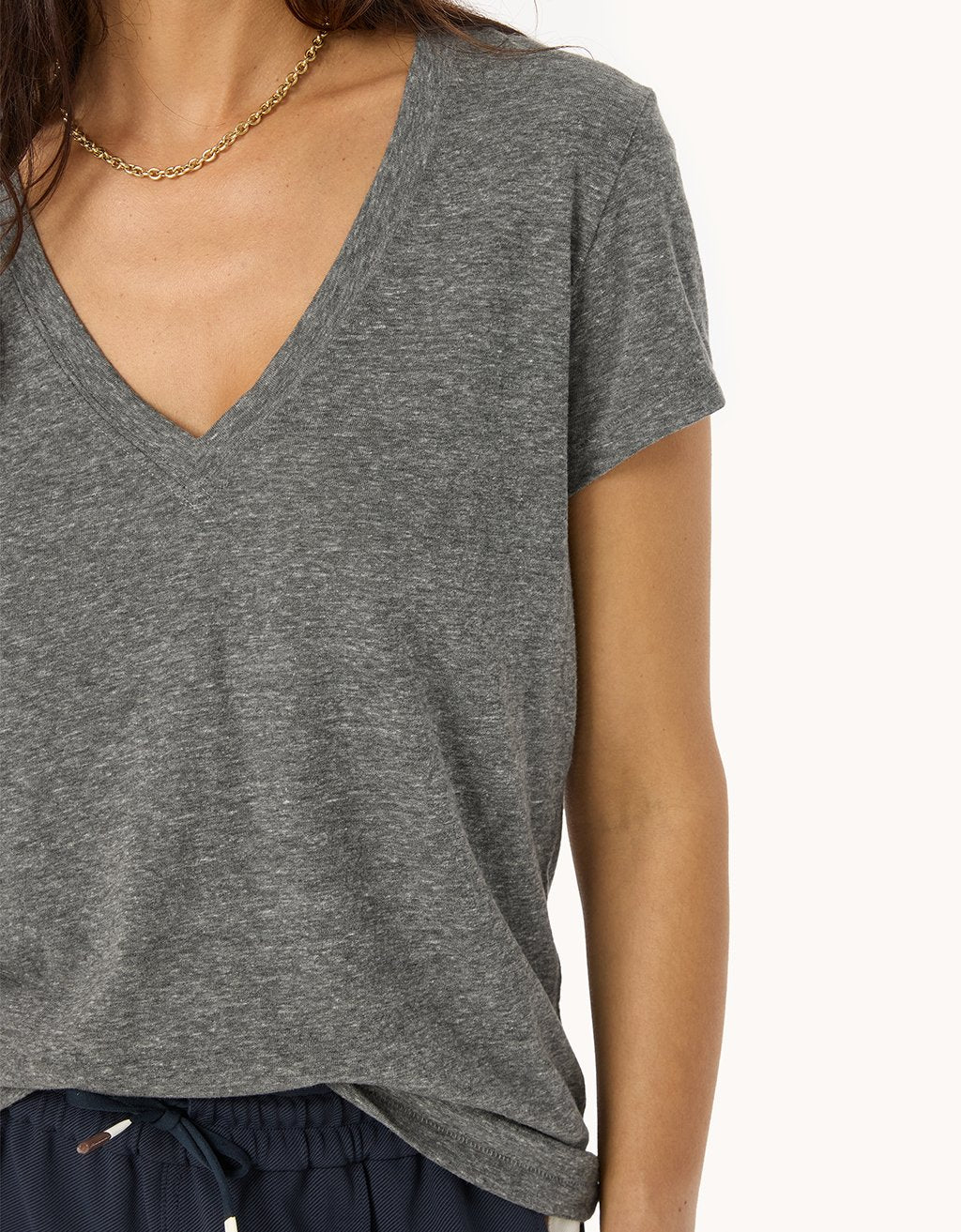 unsubscribed v-neck tee - Image 3